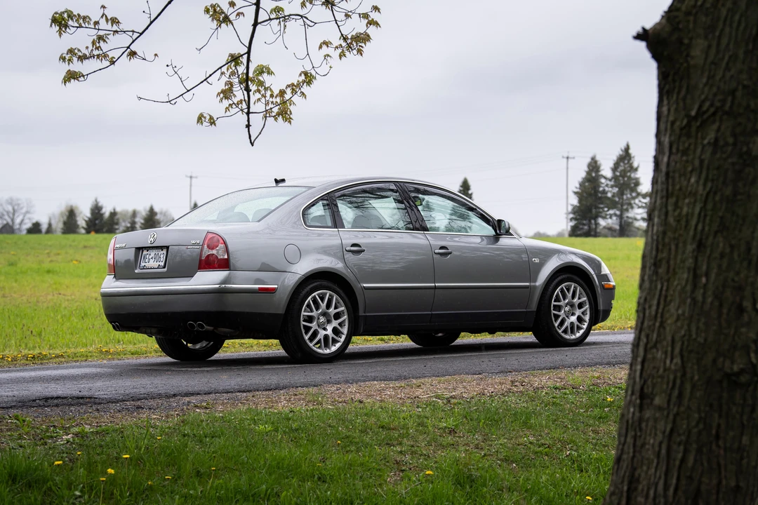 2004 Volkswagen Passat - Image 13 of 31
