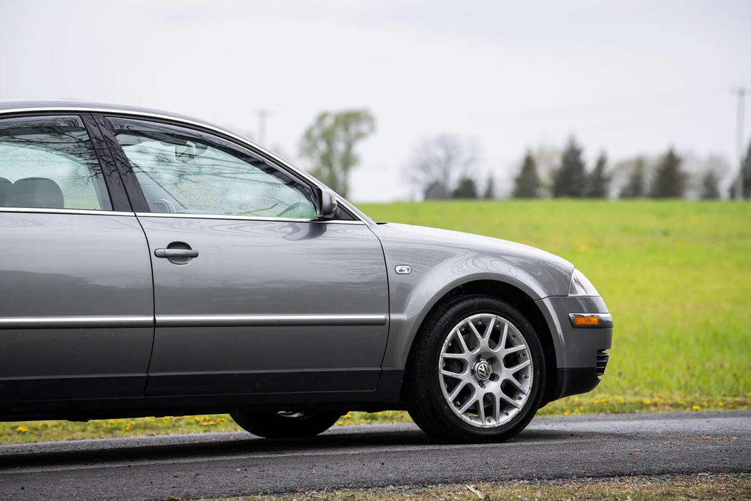 2004 Volkswagen Passat - Image 23 of 31