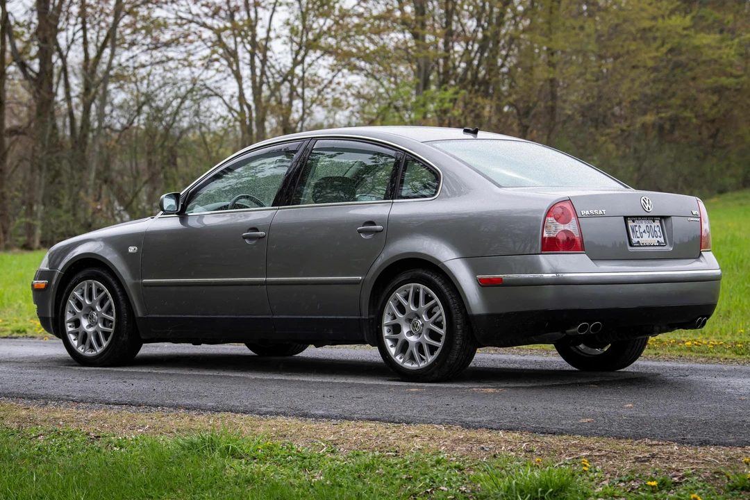 2004 Volkswagen Passat - Image 4 of 31