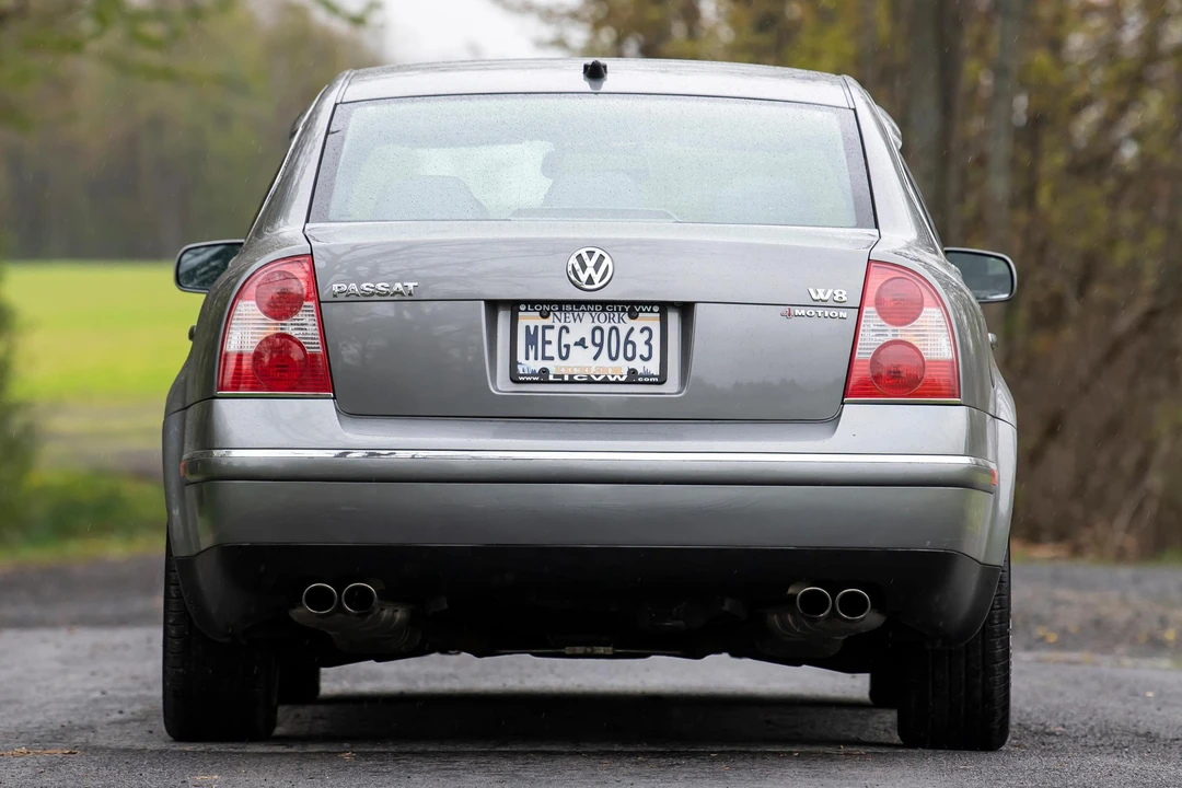 2004 Volkswagen Passat - Image 5 of 31