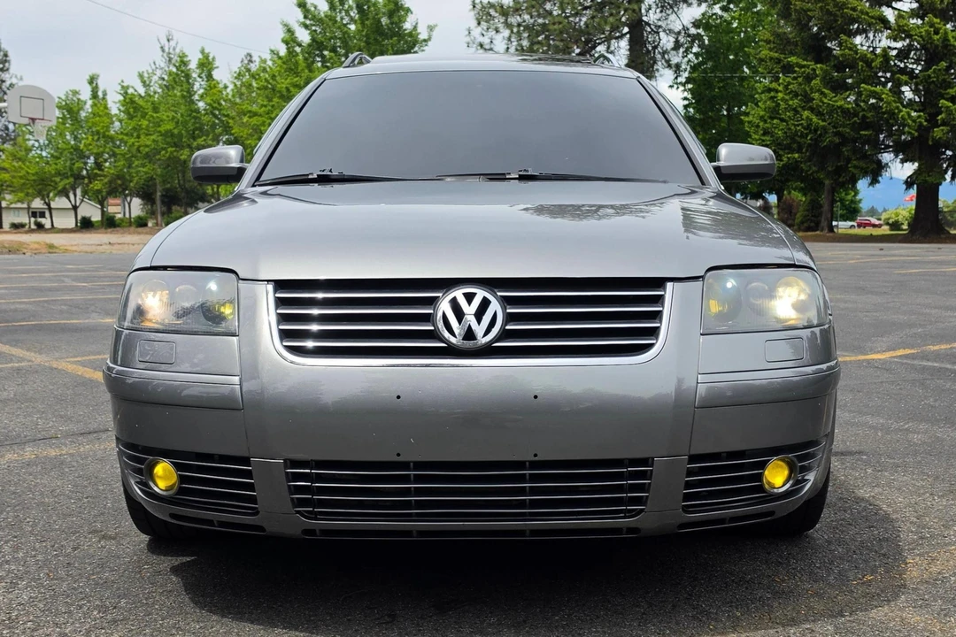 2004 Volkswagen Passat - Image 2 of 31