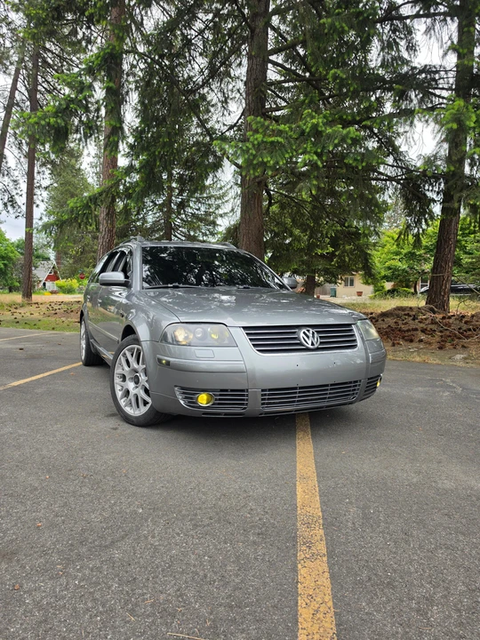 2004 Volkswagen Passat - Image 16 of 31