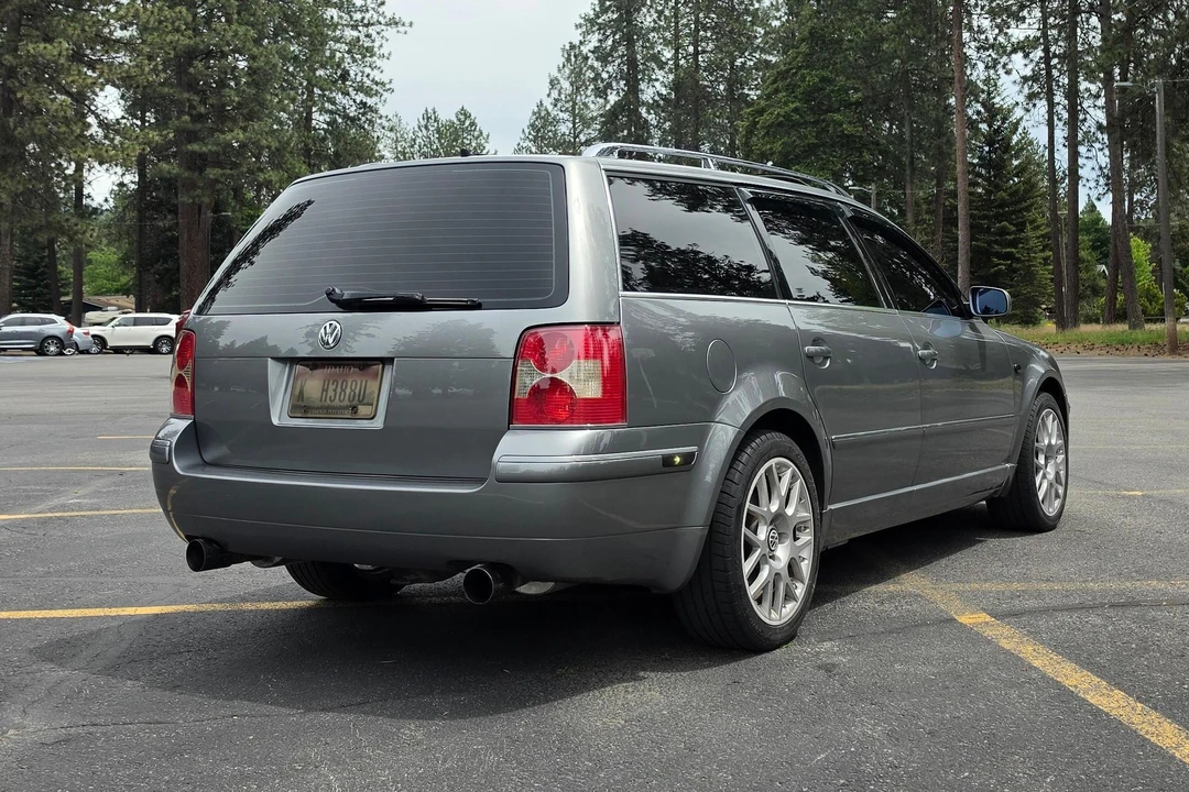 2004 Volkswagen Passat - Image 4 of 31
