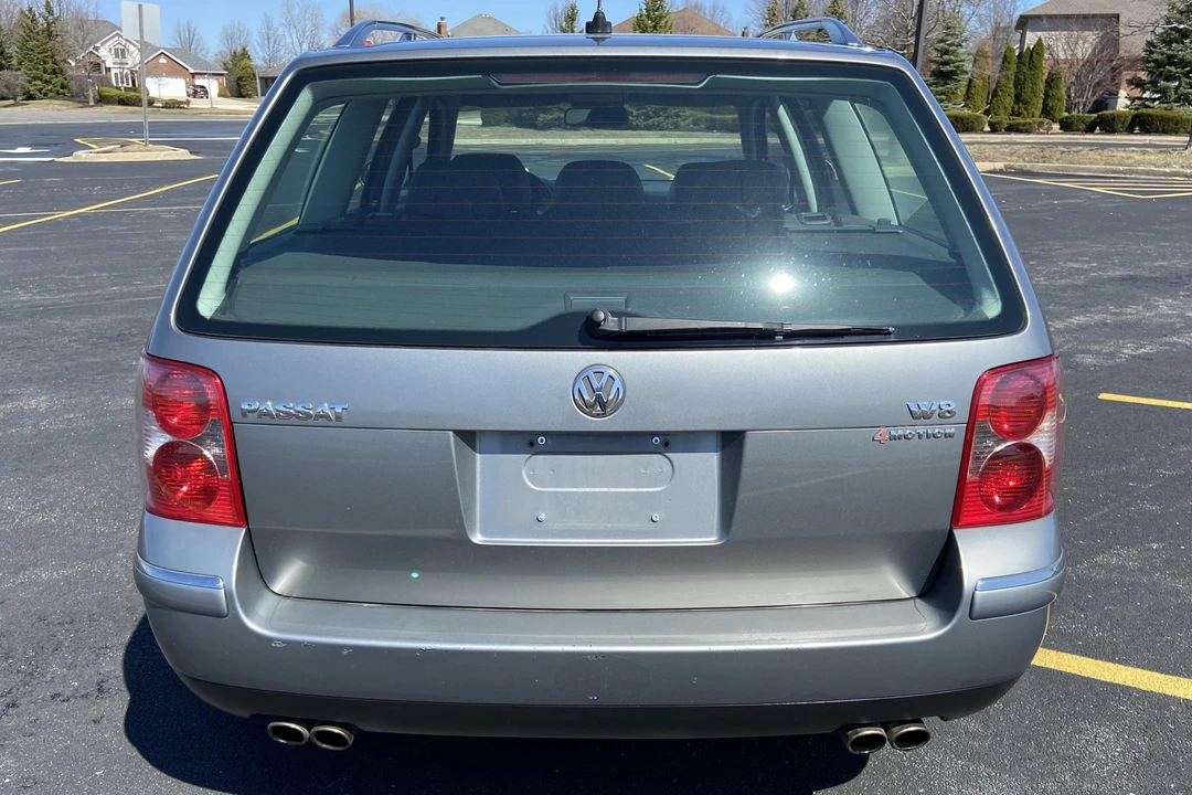 2004 Volkswagen Passat - Image 5 of 31
