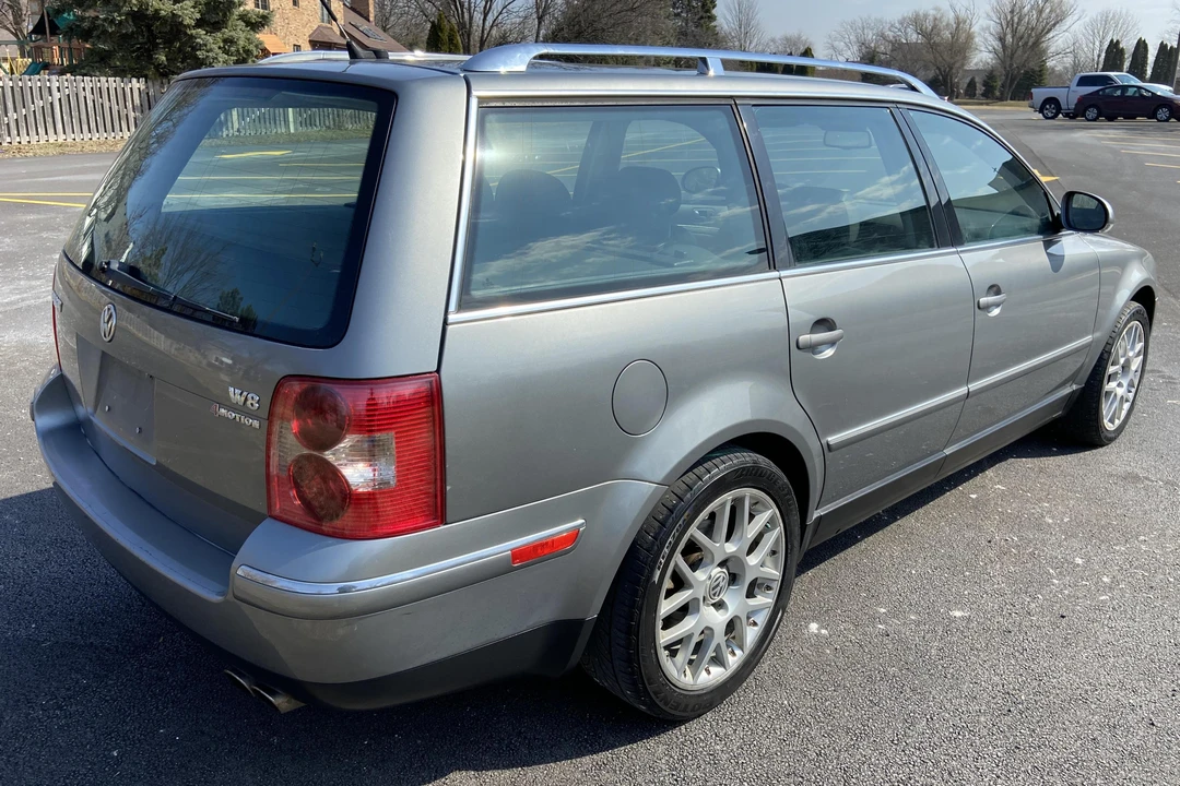 2004 Volkswagen Passat - Image 4 of 31
