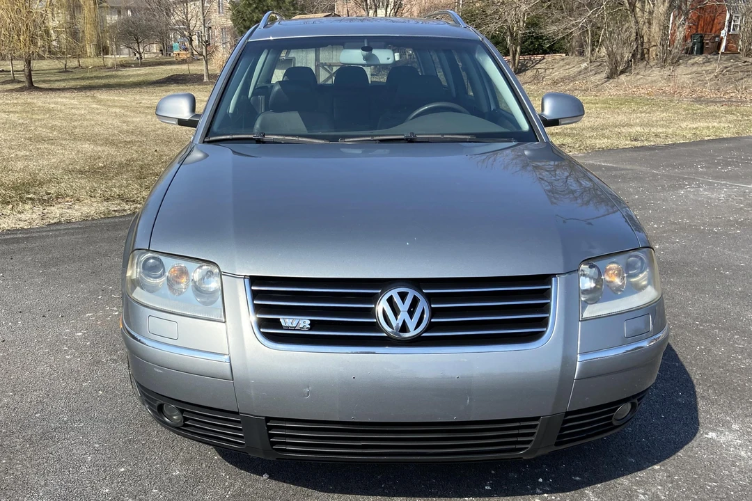 2004 Volkswagen Passat - Image 2 of 31