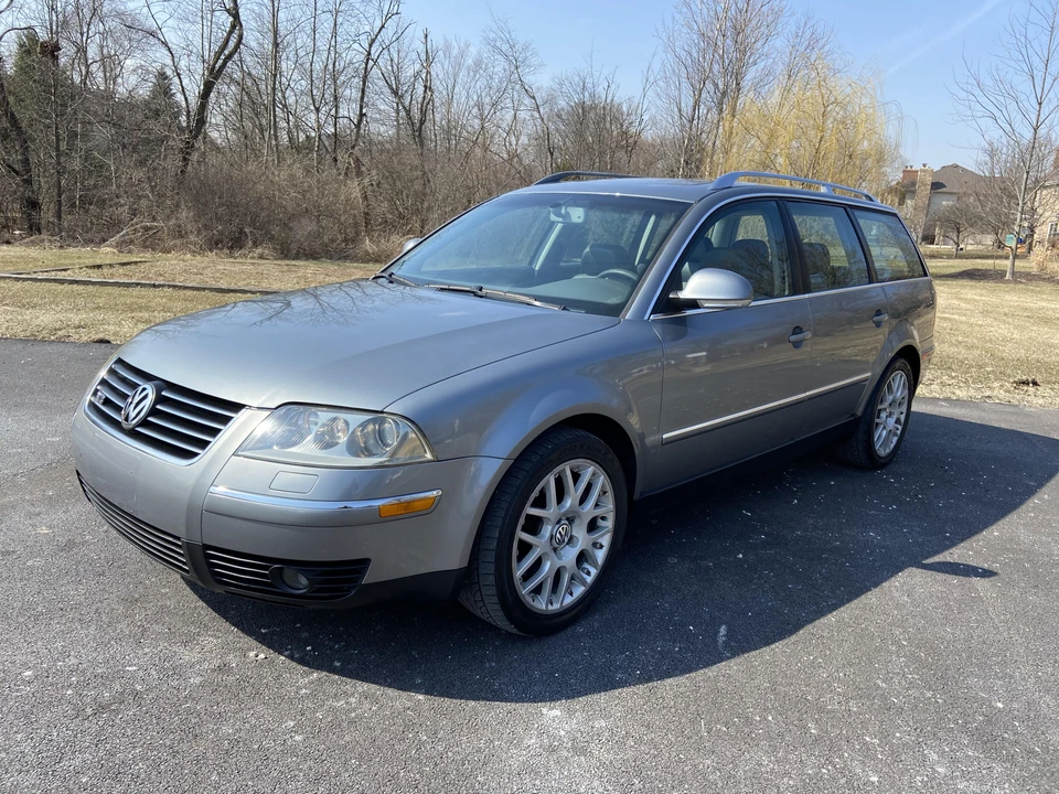 2004 Volkswagen Passat - Image 7 of 31