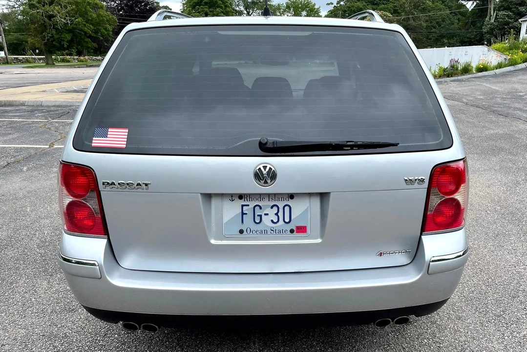 2004 Volkswagen Passat - Image 5 of 31