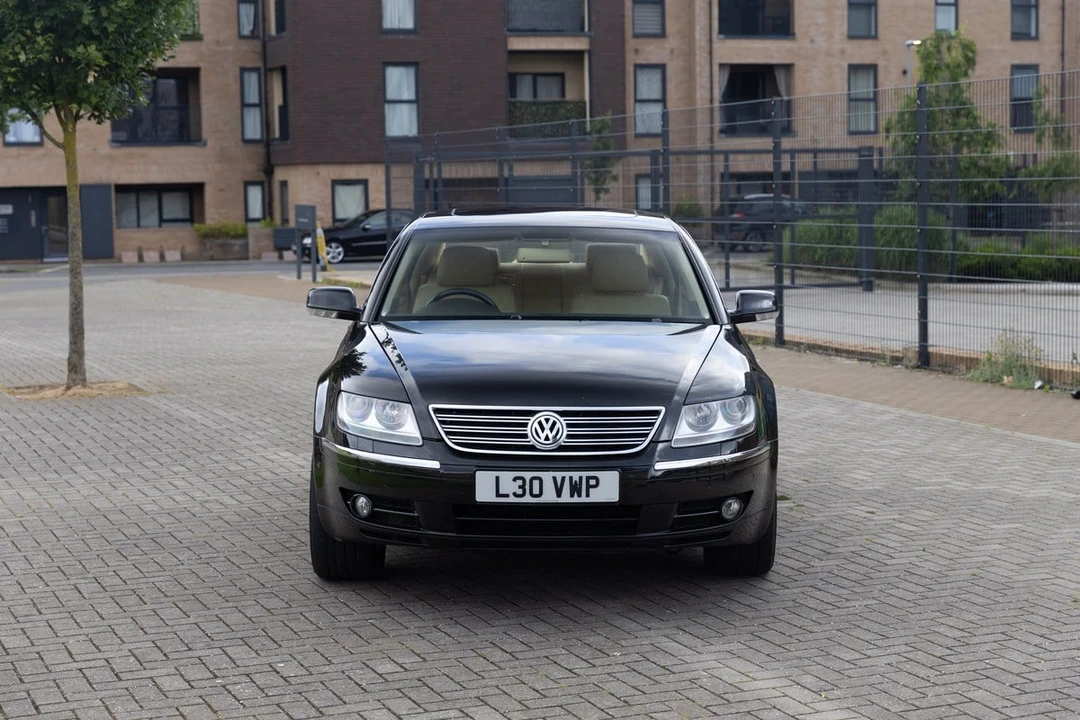2004 Volkswagen Phaeton - Image 7 of 30