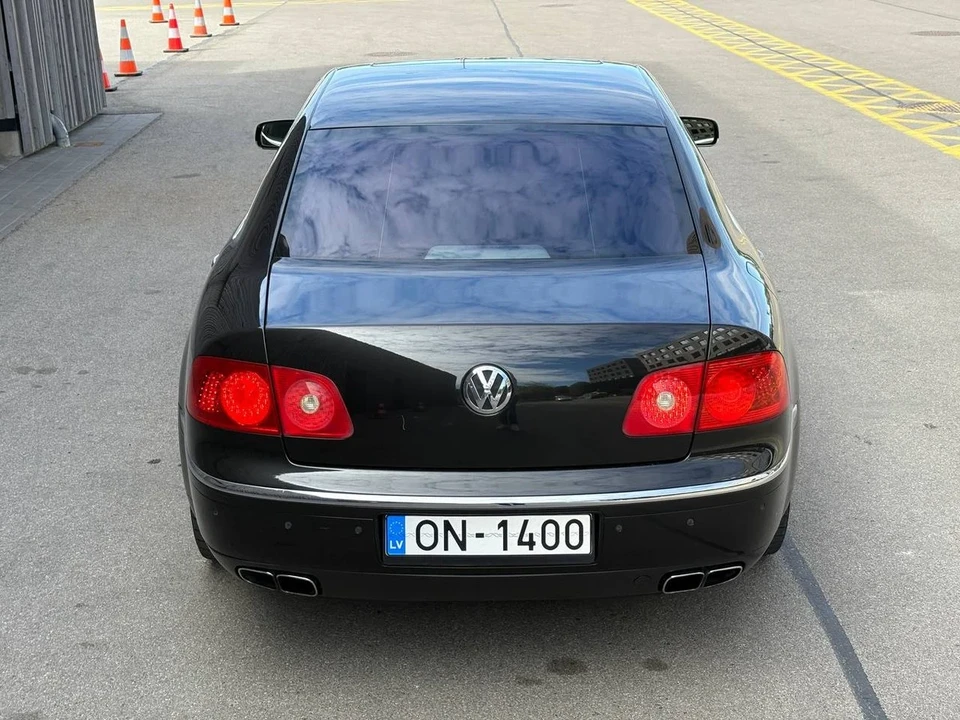 2004 Volkswagen Phaeton - Image 8 of 31