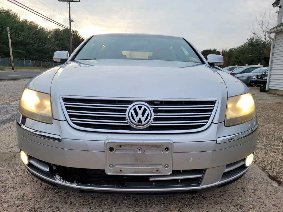 2004 Volkswagen Phaeton - Image 8 of 21