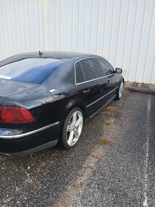 2004 Volkswagen Phaeton - Image 5 of 7