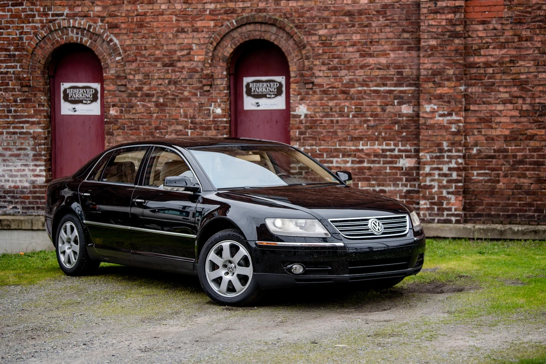 2004 Volkswagen Phaeton - Image 15 of 31