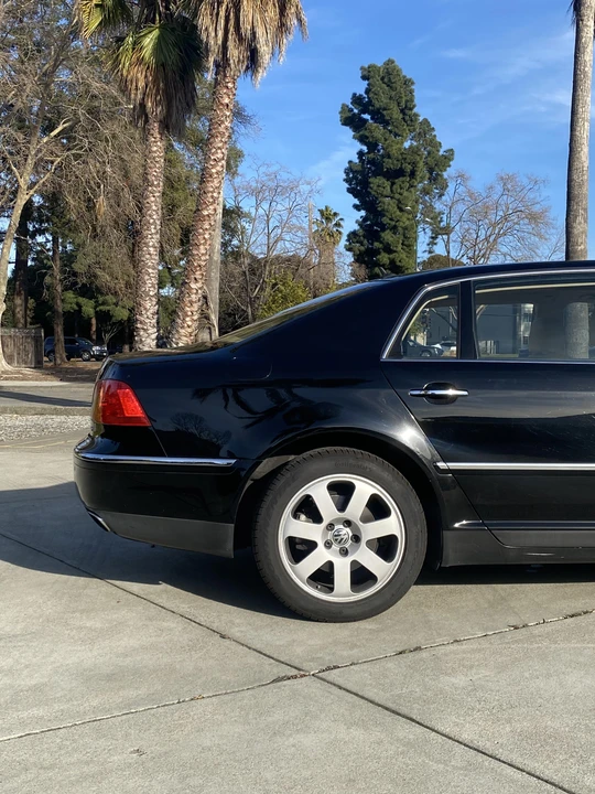 2004 Volkswagen Phaeton - Image 21 of 31