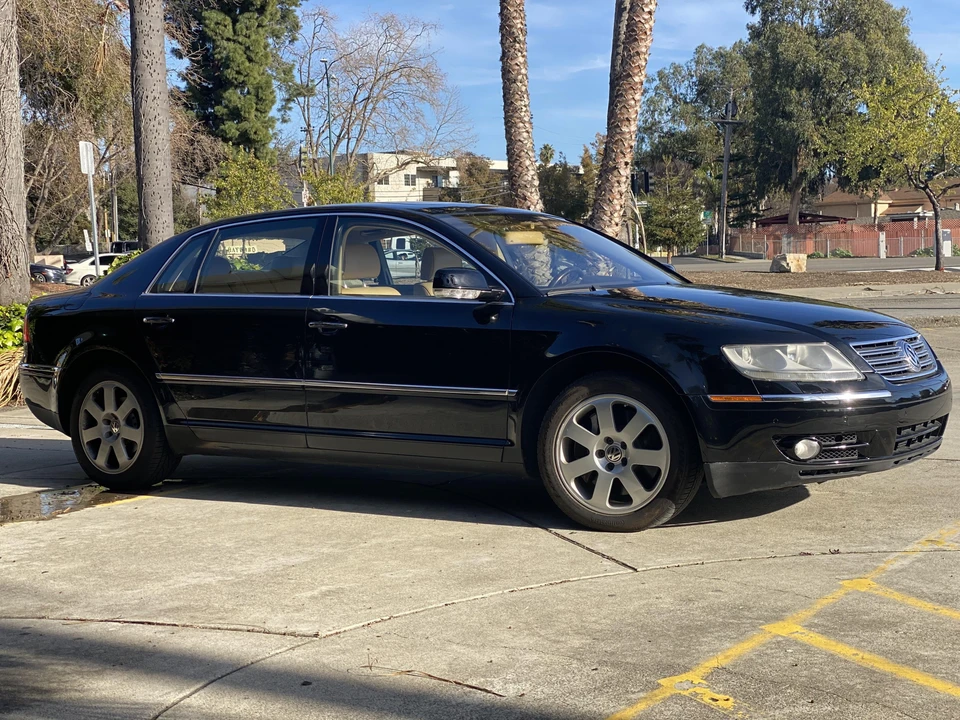 2004 Volkswagen Phaeton - Image 13 of 31