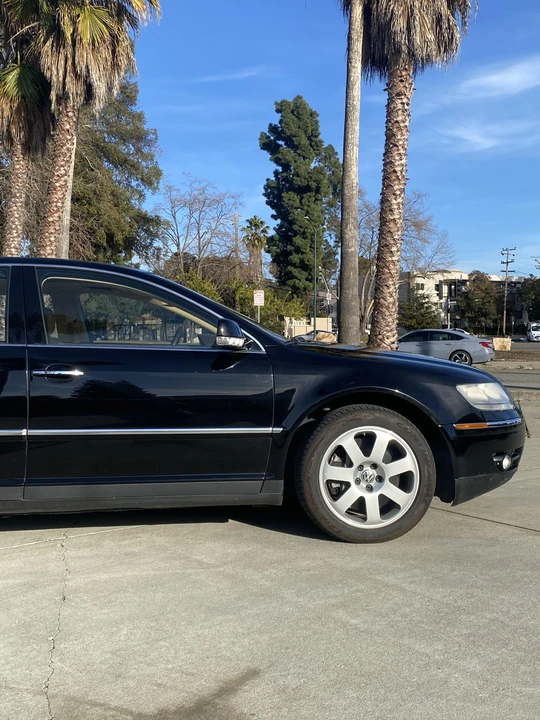 2004 Volkswagen Phaeton - Image 22 of 31