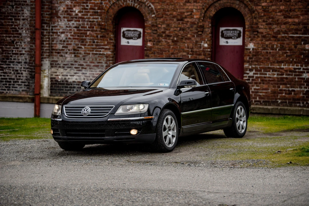 2004 Volkswagen Phaeton - Image 8 of 31
