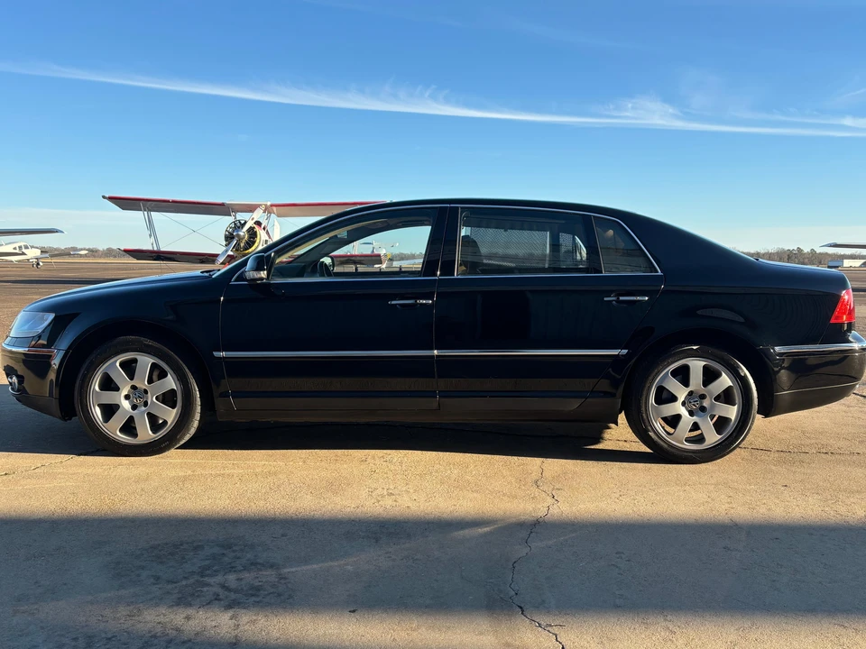 2004 Volkswagen Phaeton - Image 7 of 31