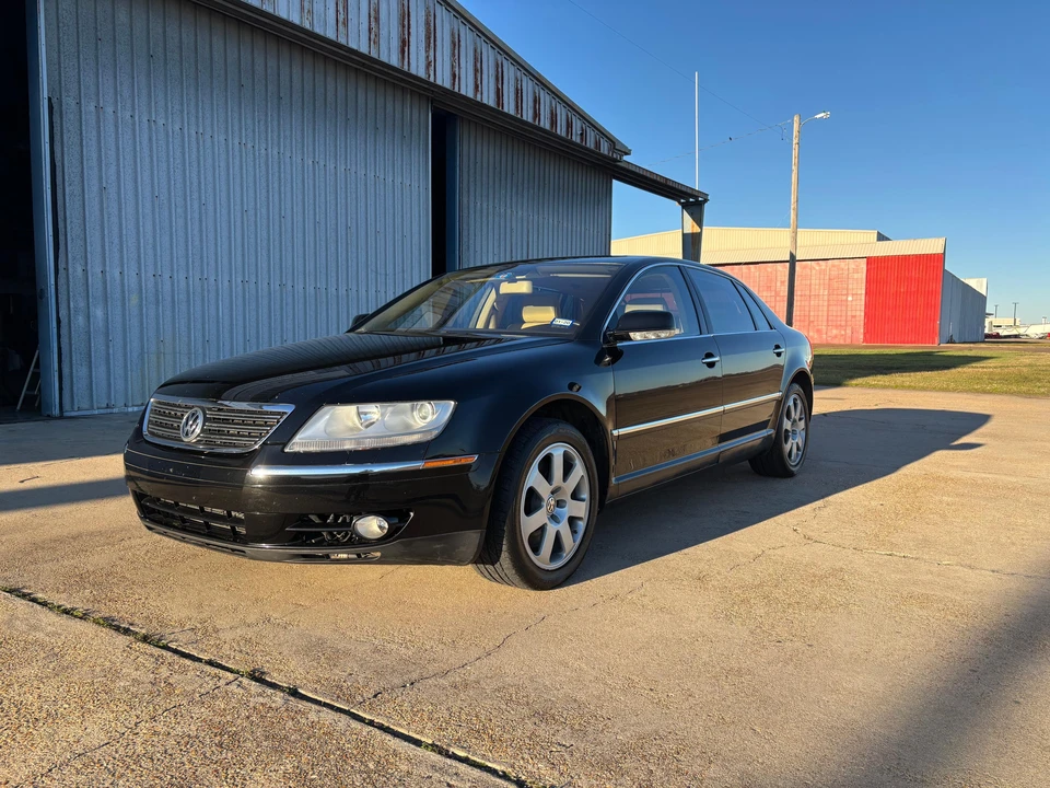 2004 Volkswagen Phaeton - Image 15 of 31