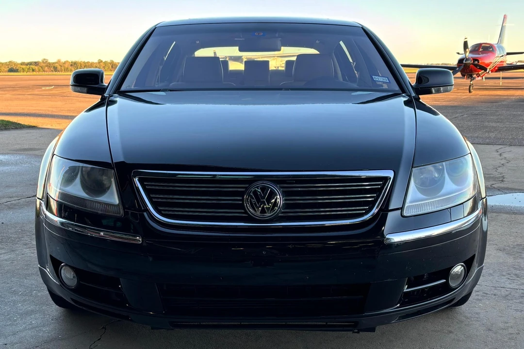 2004 Volkswagen Phaeton - Image 2 of 31