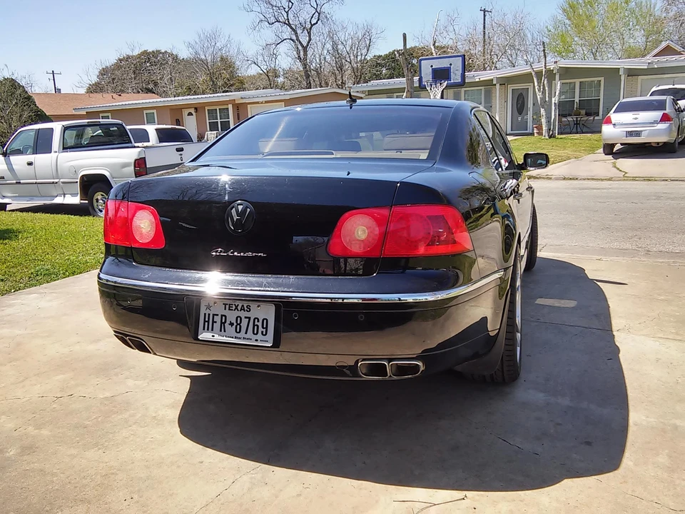 2004 Volkswagen Phaeton - Image 15 of 19