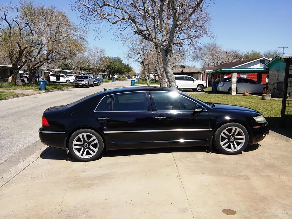 2004 Volkswagen Phaeton - Image 17 of 19