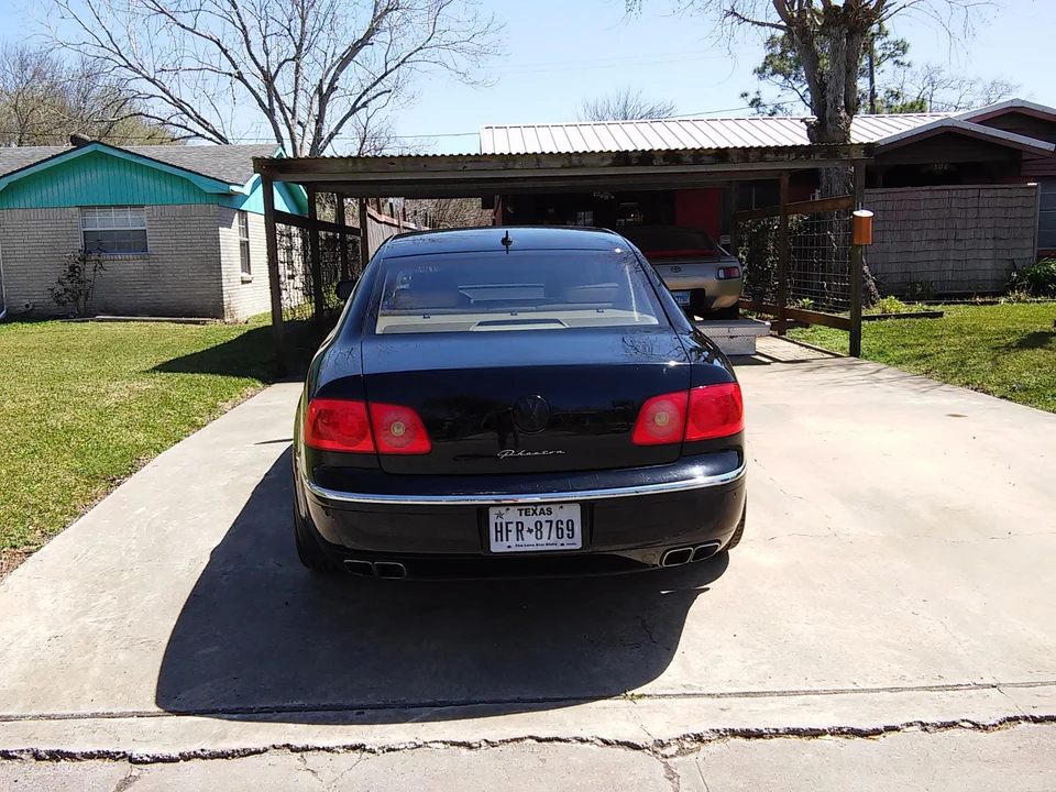 2004 Volkswagen Phaeton - Image 14 of 19