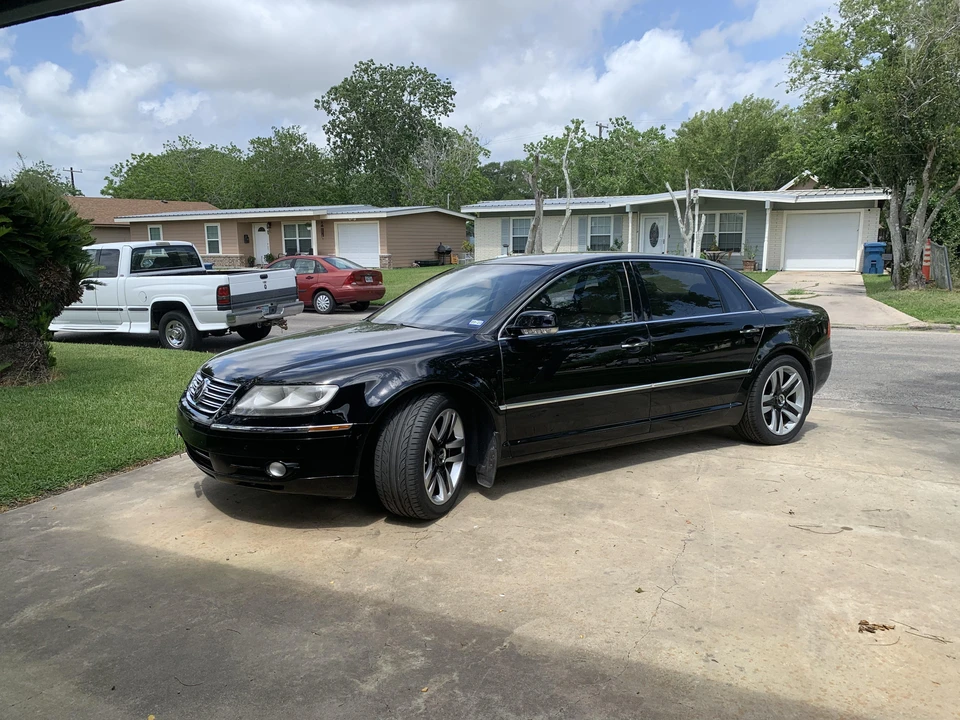 2004 Volkswagen Phaeton - Image 11 of 31