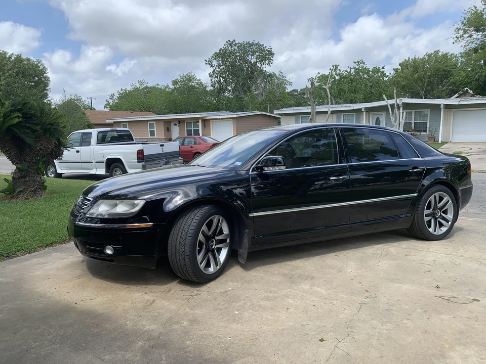 2004 Volkswagen Phaeton - Image 12 of 31