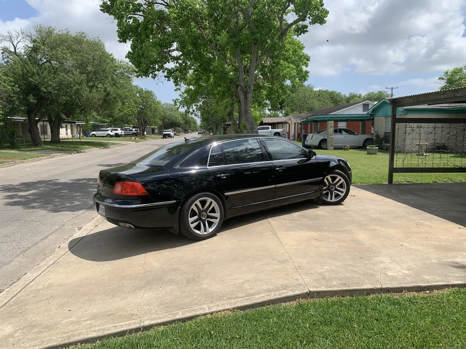 2004 Volkswagen Phaeton - Image 27 of 31