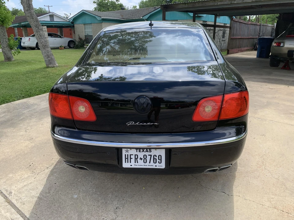 2004 Volkswagen Phaeton - Image 22 of 31