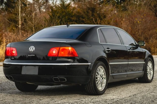 2004 Volkswagen Phaeton - Image 2 of 7