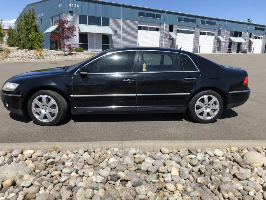 2004 Volkswagen Phaeton - Image 2 of 11