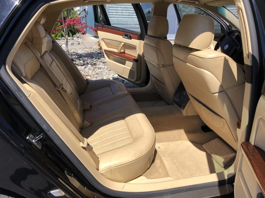 2004 Volkswagen Phaeton - Image 5 of 11