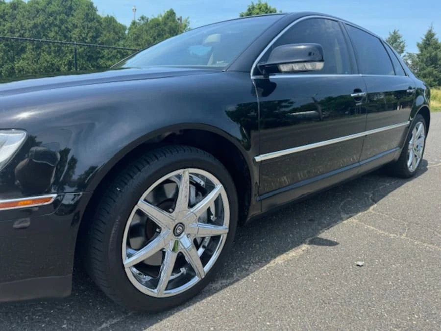 2004 Volkswagen Phaeton - Image 12 of 28
