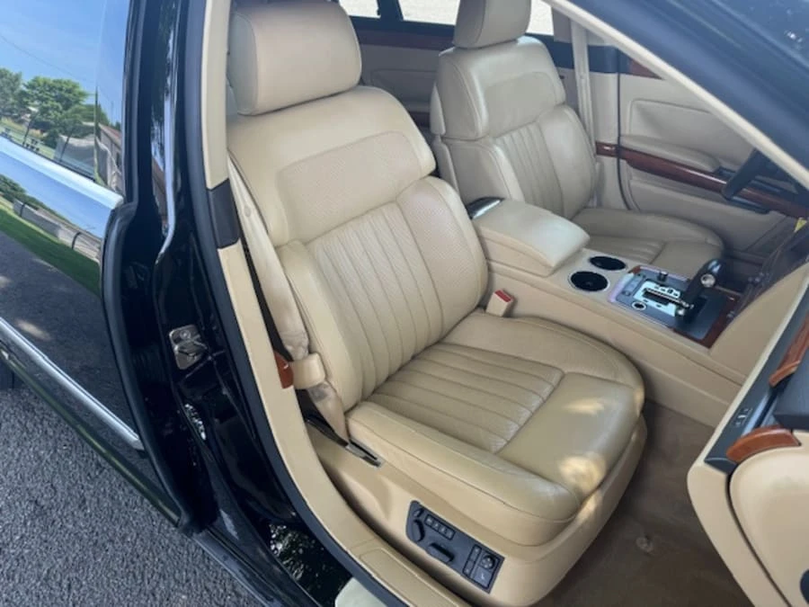 2004 Volkswagen Phaeton - Image 25 of 28