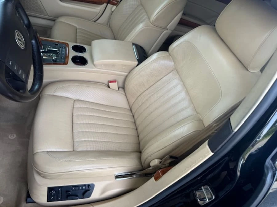 2004 Volkswagen Phaeton - Image 16 of 28