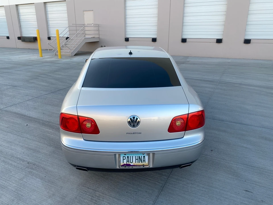 2004 Volkswagen Phaeton - Image 10 of 31