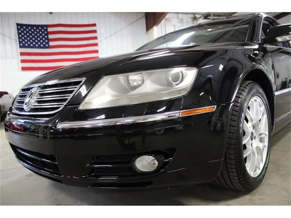 2004 Volkswagen Phaeton - Image 10 of 31