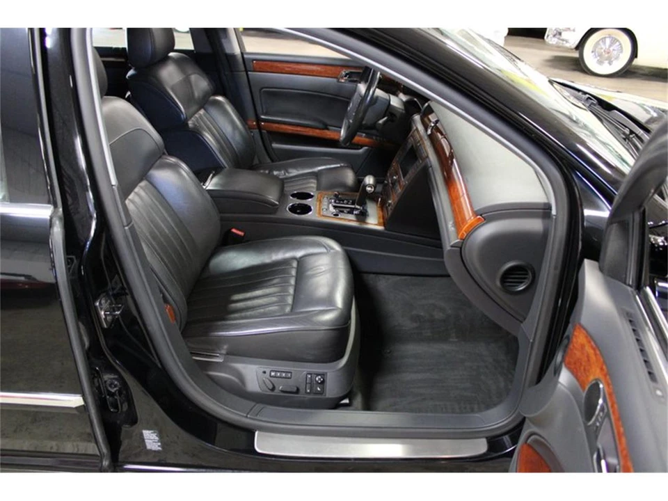 2004 Volkswagen Phaeton - Image 22 of 31