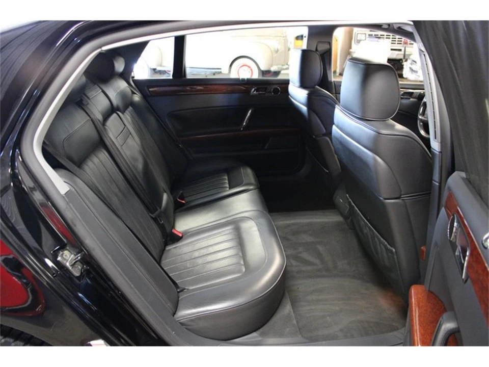 2004 Volkswagen Phaeton - Image 28 of 31