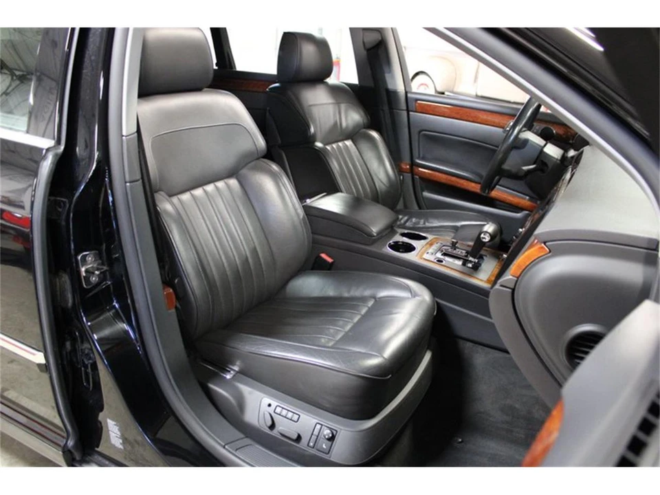 2004 Volkswagen Phaeton - Image 23 of 31