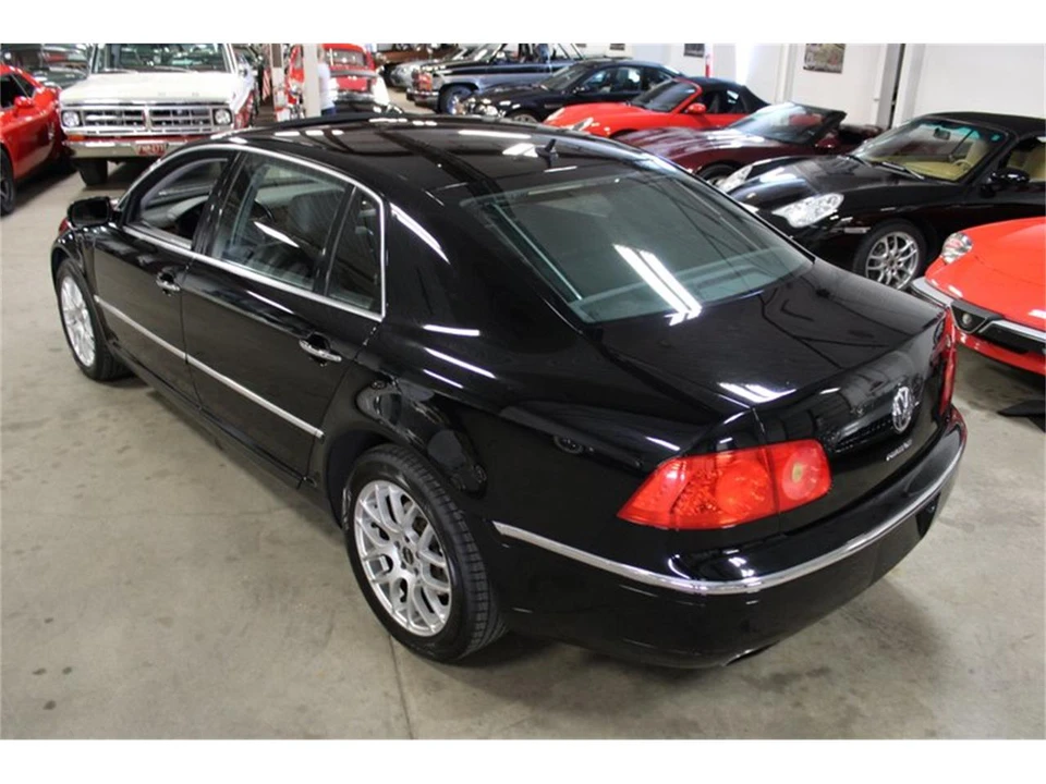 2004 Volkswagen Phaeton - Image 18 of 31