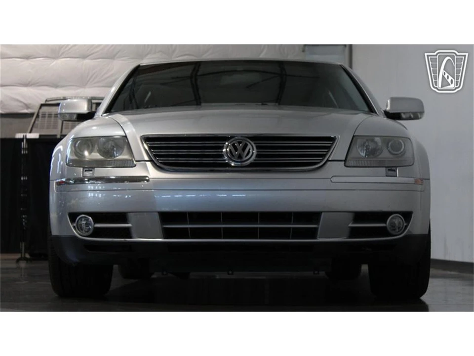 2004 Volkswagen Phaeton - Image 28 of 31