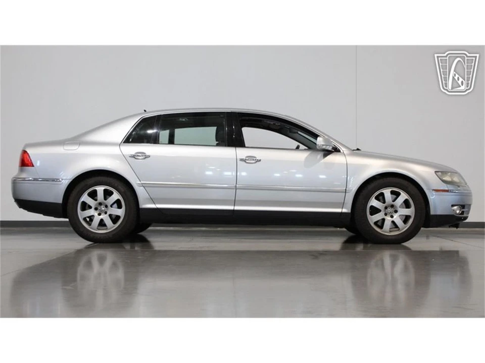2004 Volkswagen Phaeton - Image 30 of 31