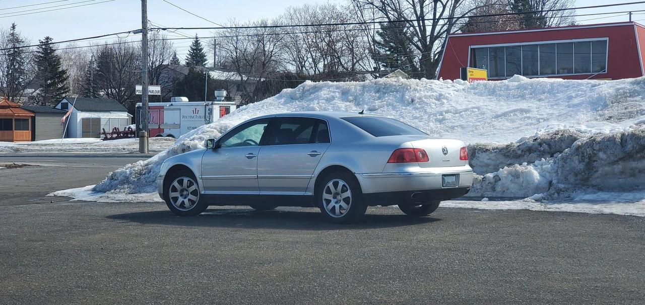 2004 Volkswagen Phaeton - Image 15 of 31