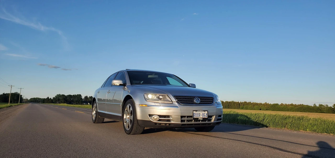 2004 Volkswagen Phaeton - Image 8 of 31