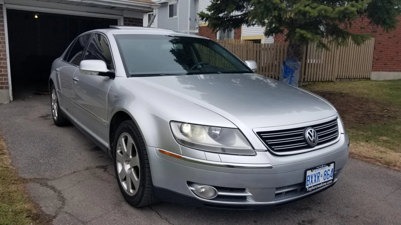 2004 Volkswagen Phaeton - Image 9 of 31