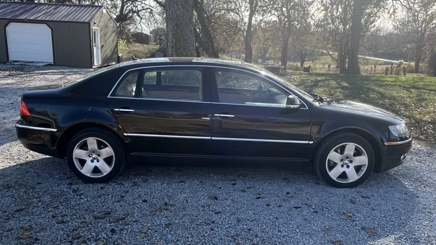 2004 Volkswagen Phaeton - Image 2 of 16