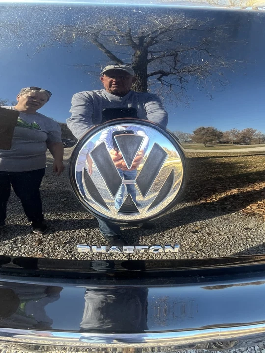 2004 Volkswagen Phaeton - Image 10 of 16
